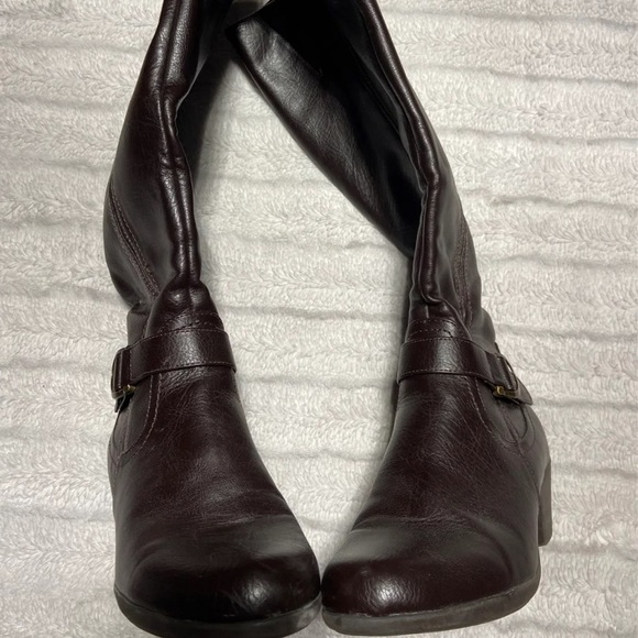 Brown knee high boots size 7.5 - Picture 4 of 7